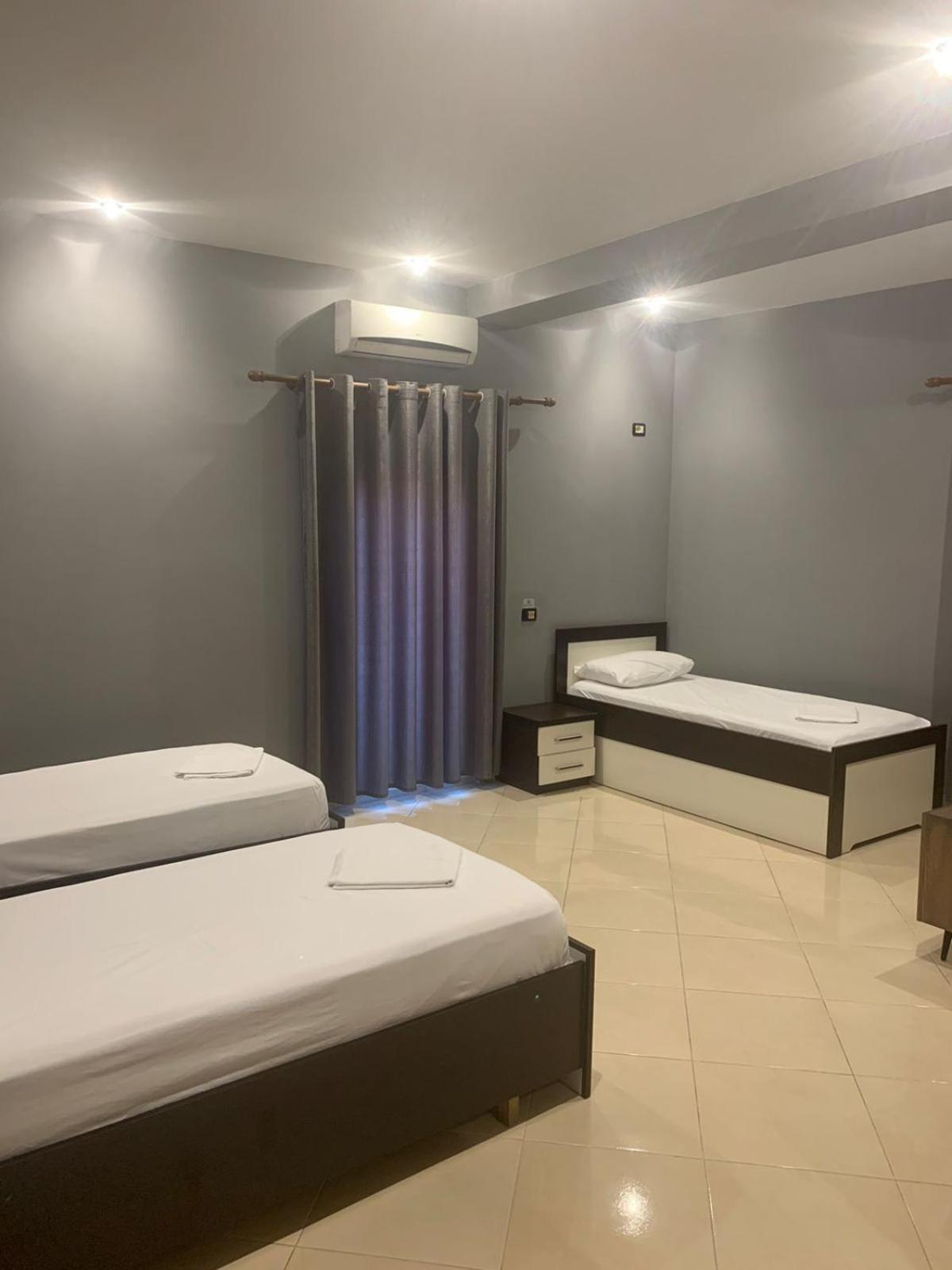 Kaloshi Hotel 4*