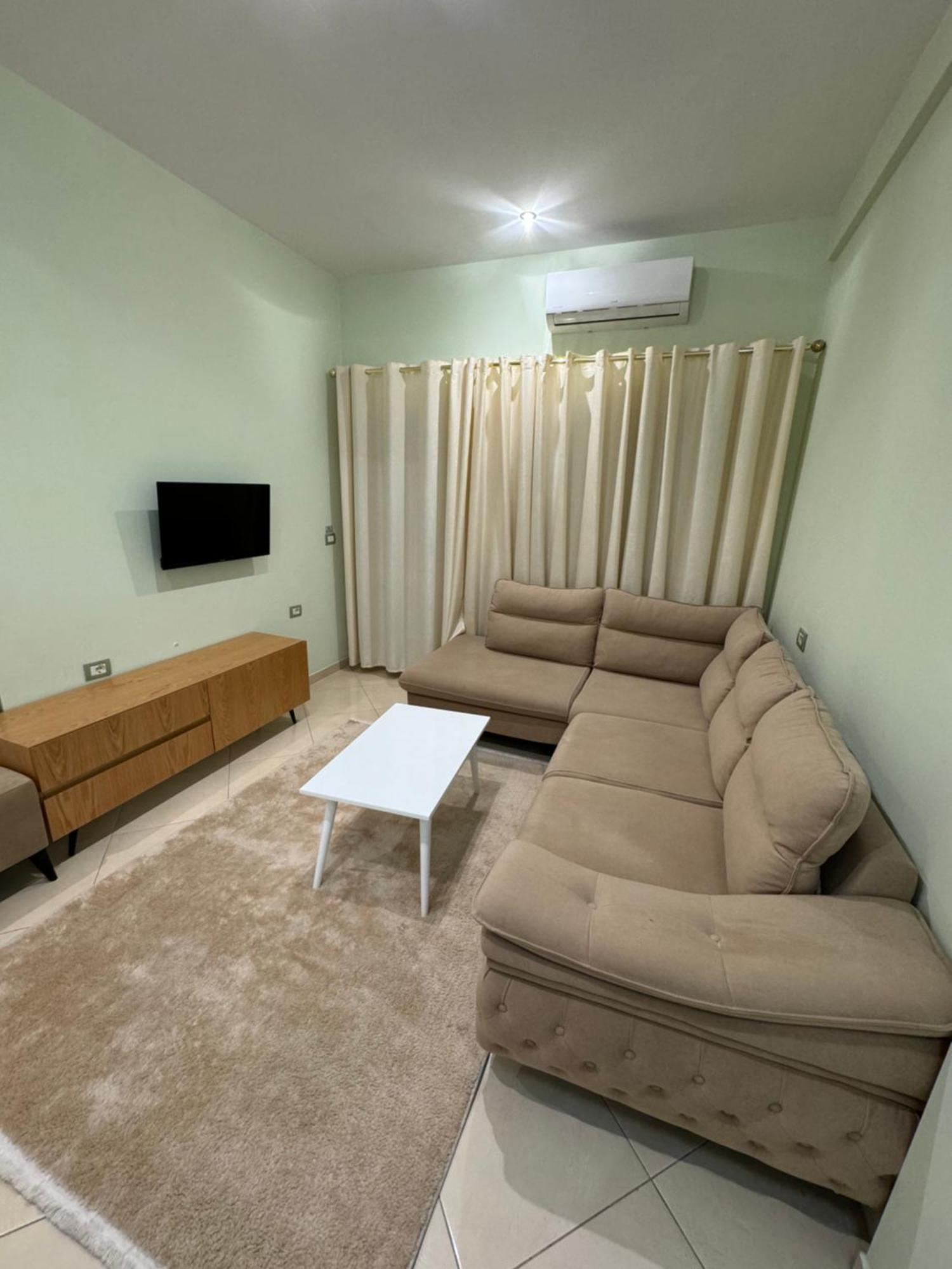 Hotel Kaloshi 4*