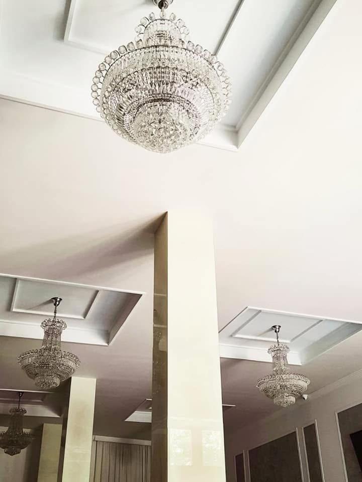Kaloshi Hotel 4*